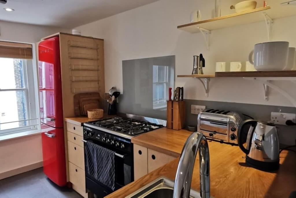Spacious 2 Bedroom Apartment In The Heart Of Soho. لندن المظهر الخارجي الصورة