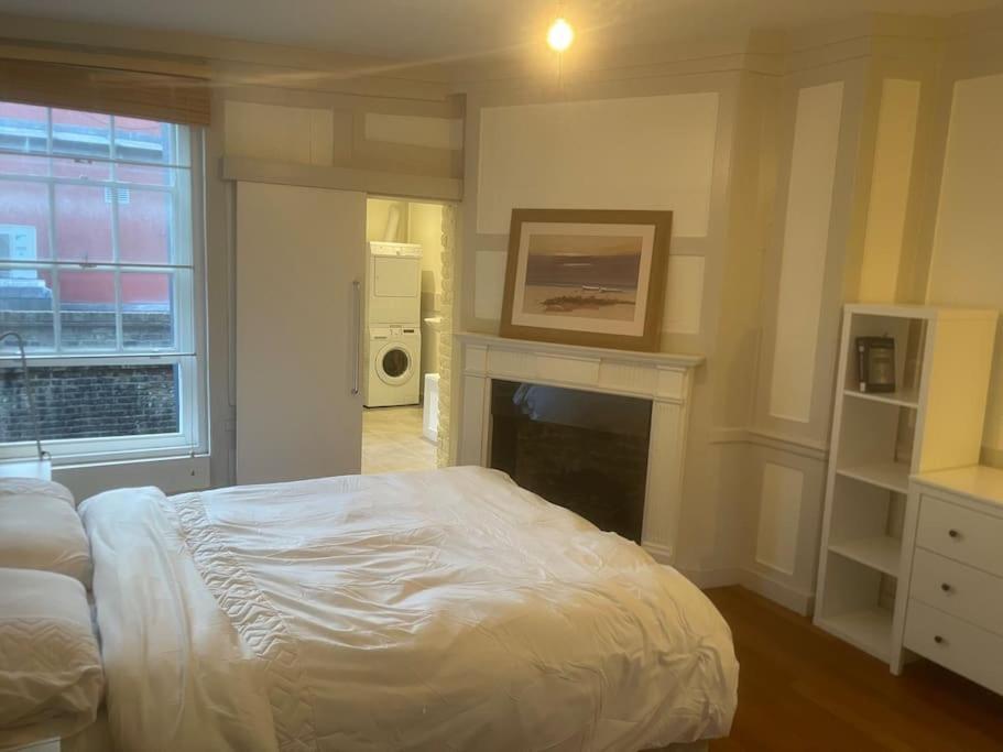 Spacious 2 Bedroom Apartment In The Heart Of Soho. لندن المظهر الخارجي الصورة